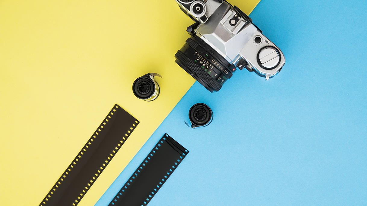 Light, lens, science: A family photography workshop